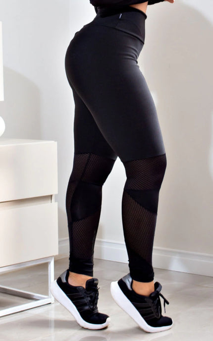Calça Legging Fitness Preta com Detalhe em Tela | REF: SV22
